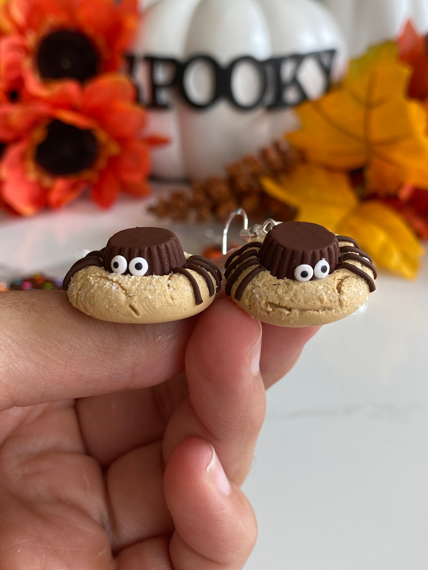 Spider peanut butter cookie