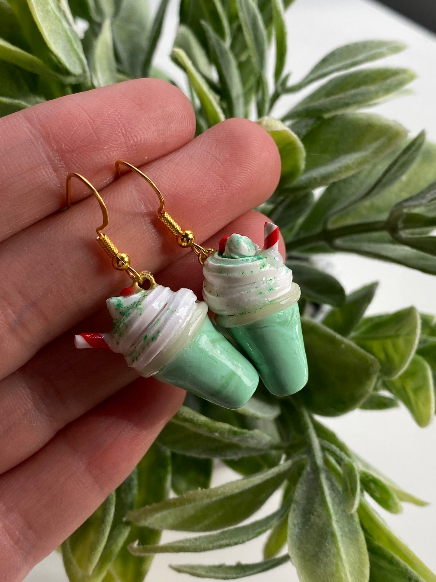Shamrock shake earrings