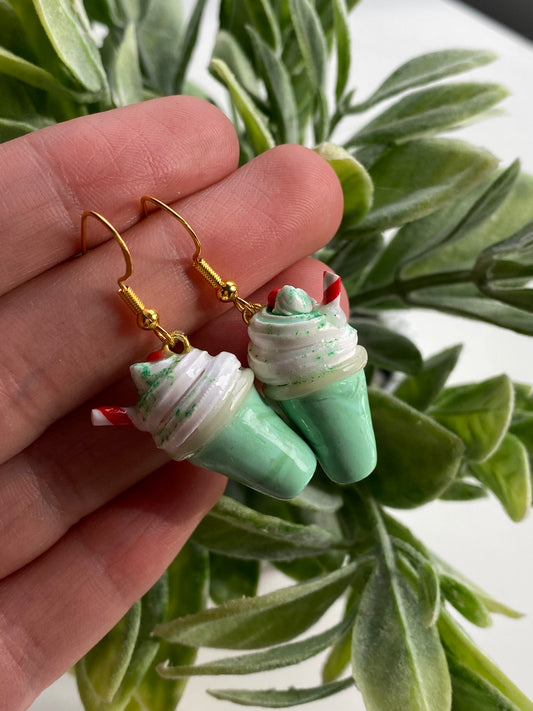 Shamrock shake earrings