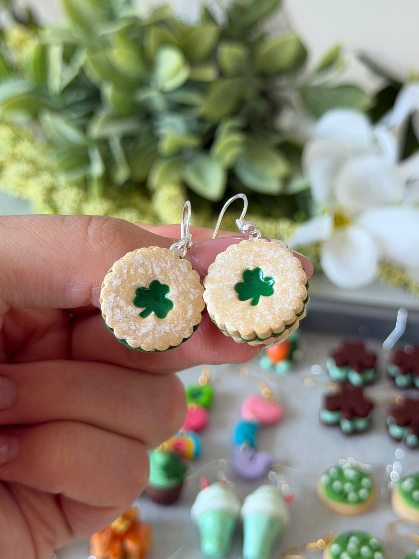 Shamrock Linzer cookie