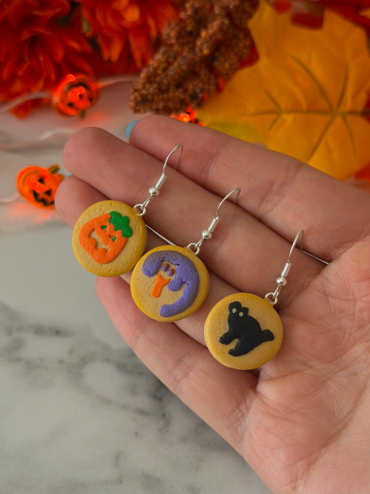 Ghost, pumpkin, cat cookies