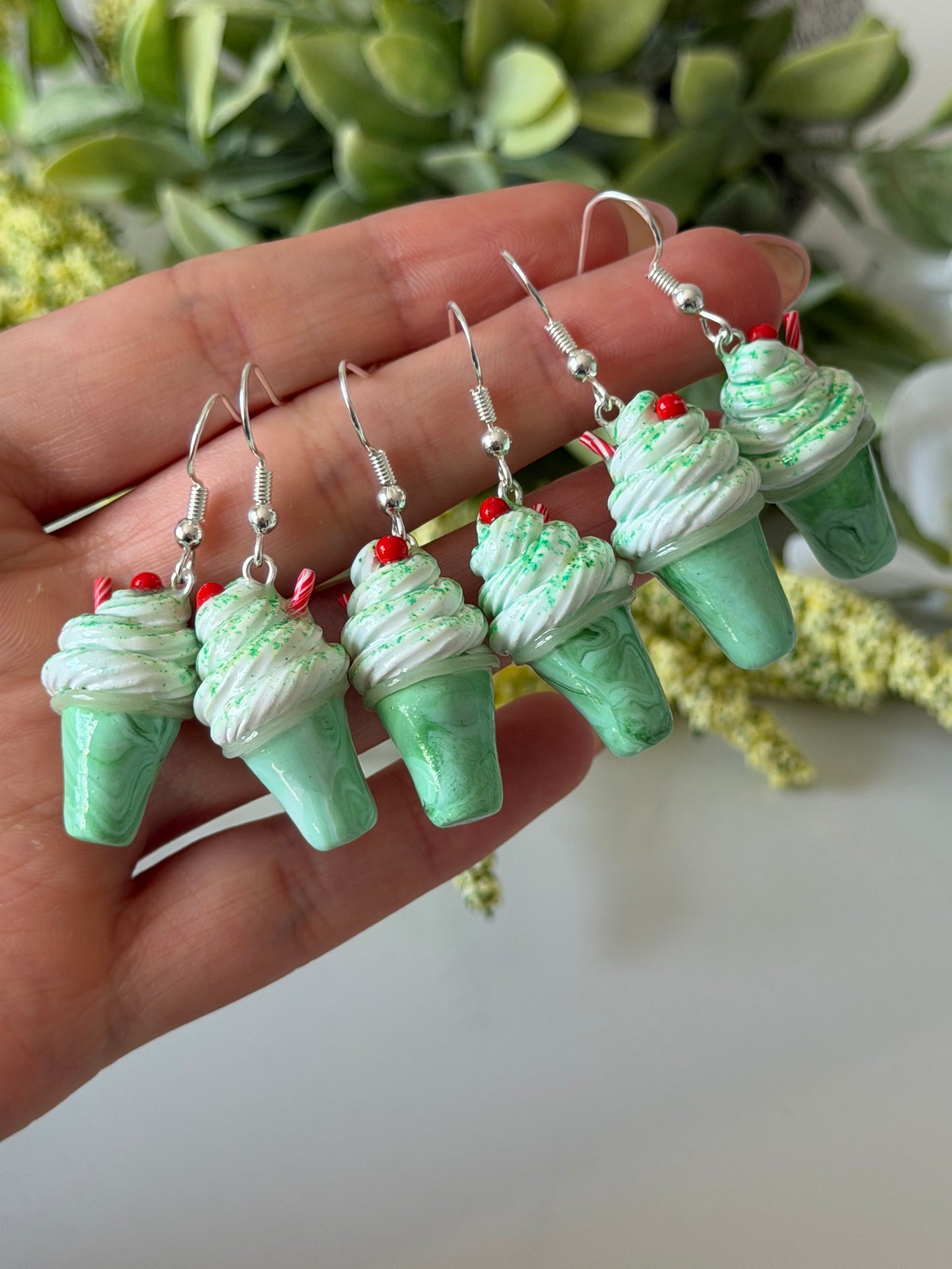 Shake earrings