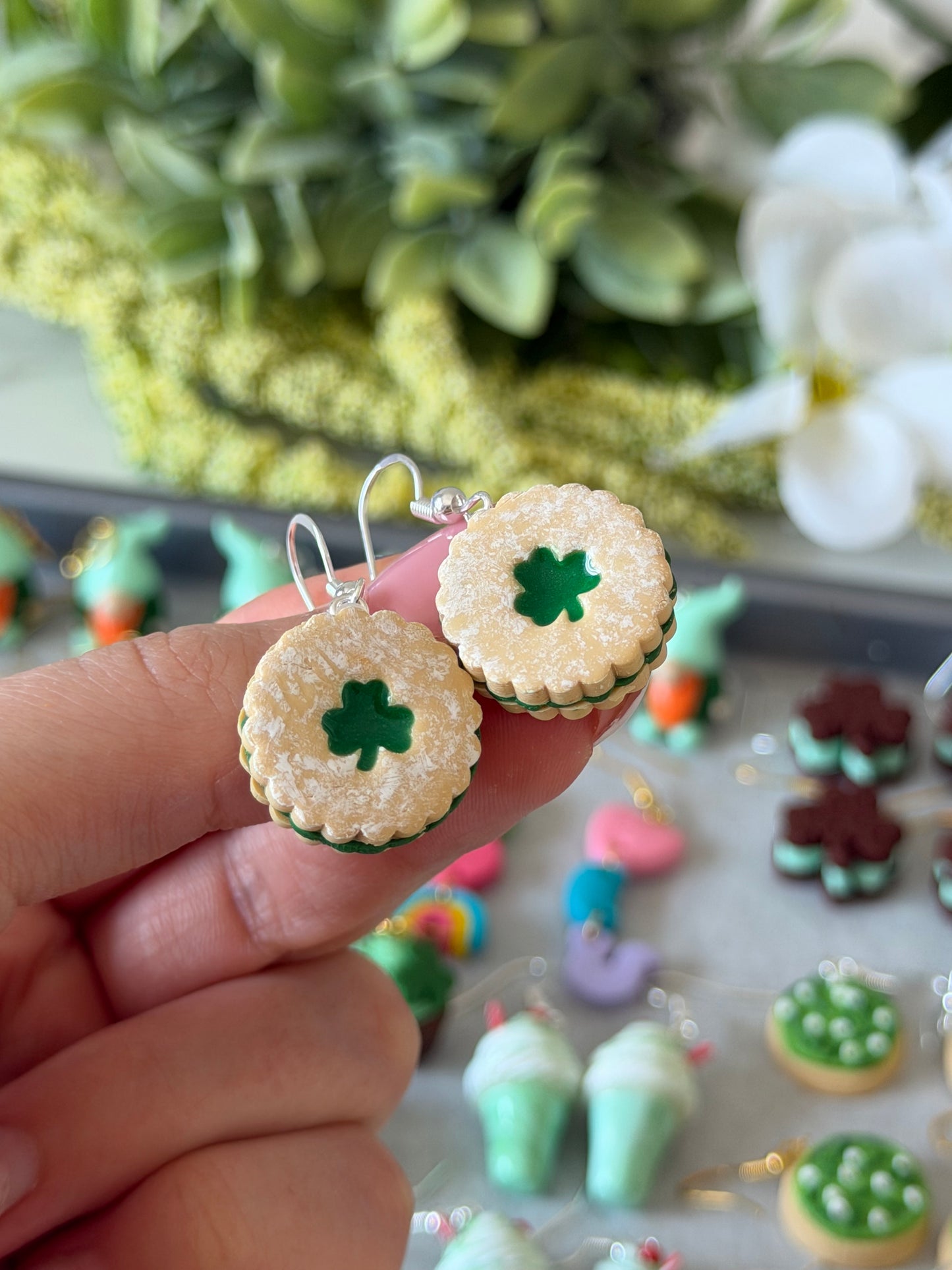 Shamrock Linzer cookie