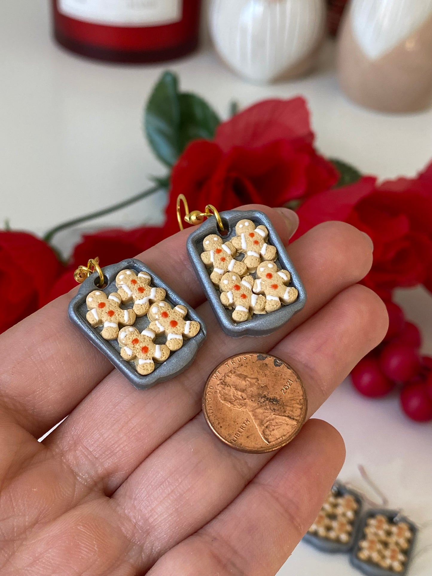 Gingerbread men cookie tray
